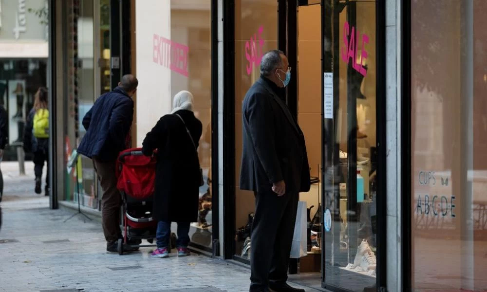 "Παγωμένη" η αγορά της Αθήνας: Το click away δεν κατάφερε να την "ζεστάνει"